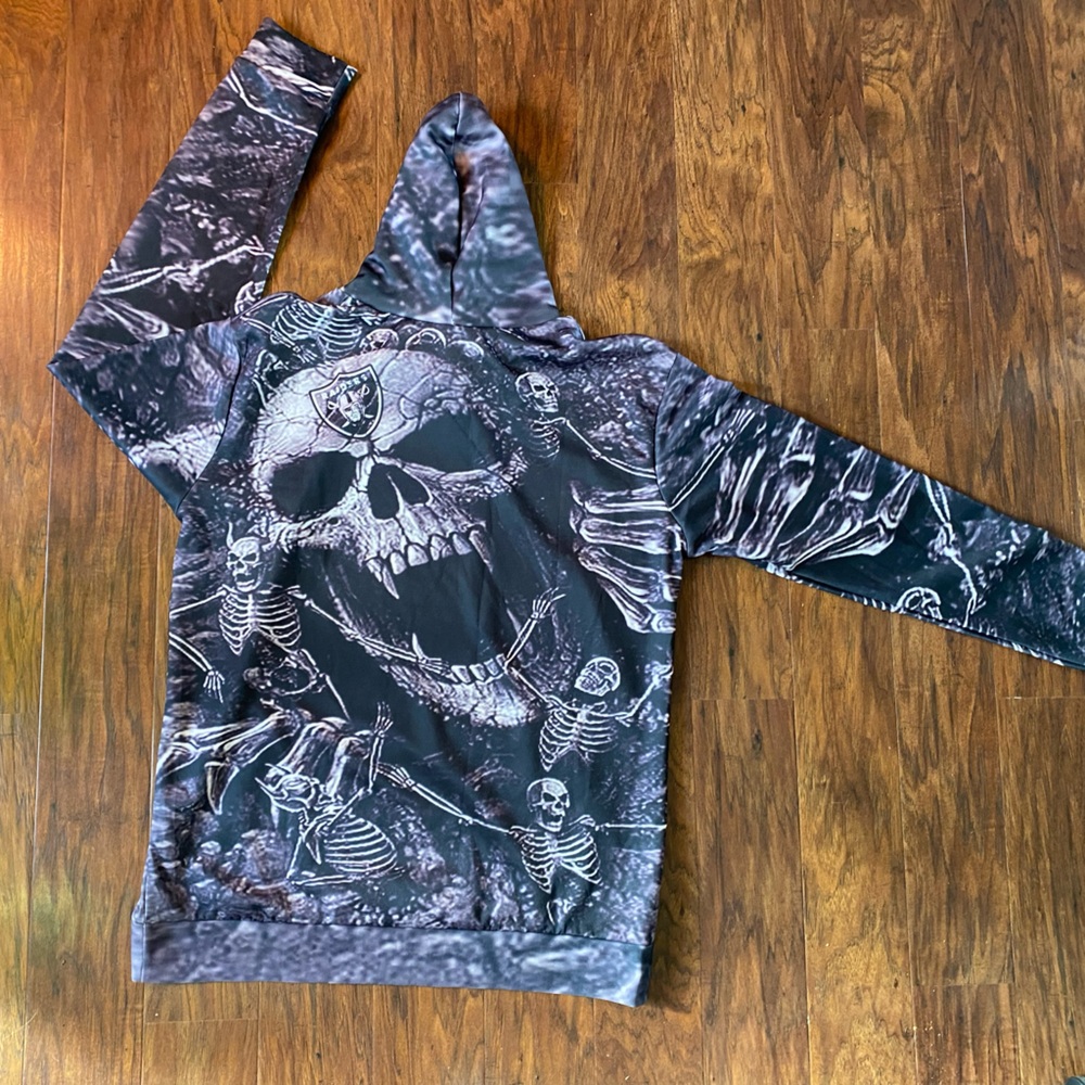 Unlicensed Raiders Skull Graphic Hoodie